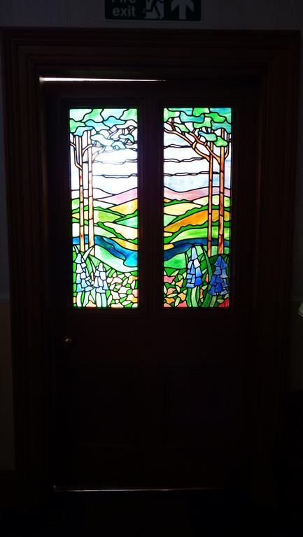 Whitchester Christian Centre Хоик Экстерьер фото